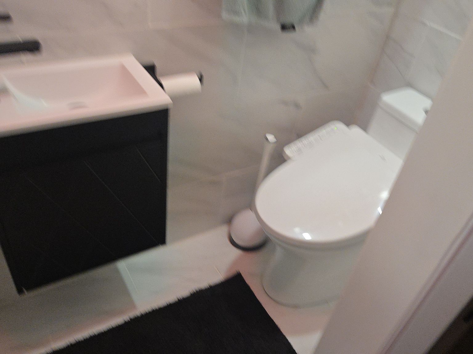 Studio bathroom